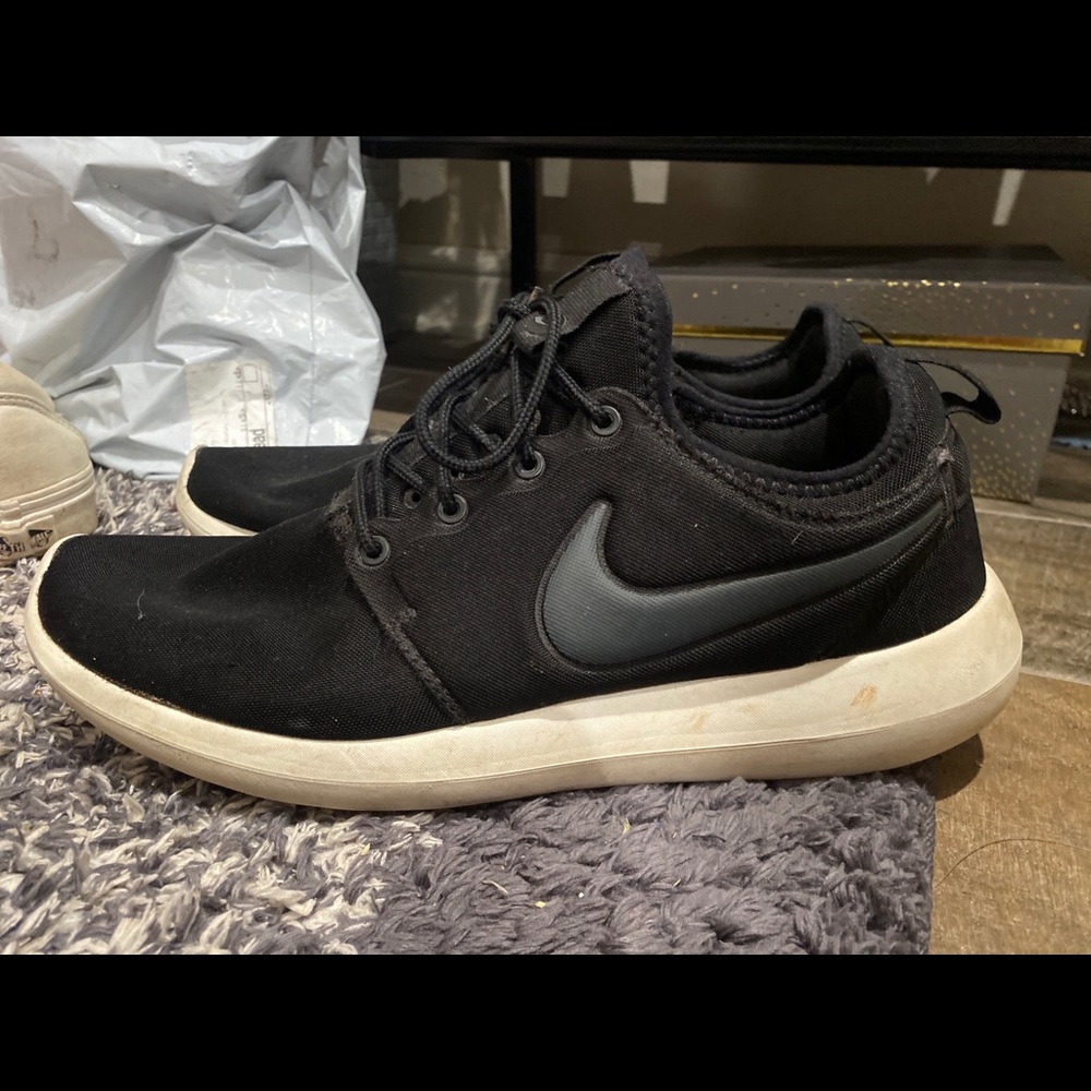 Nike Roshe Black